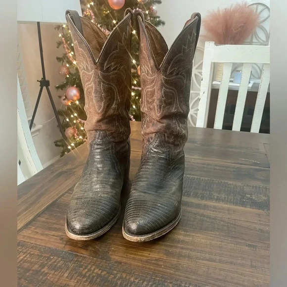 $300+ Dan Post Men’s Winston Lizard Boots embroidered 100% leather sz 8.5 - Picture 3 of 8